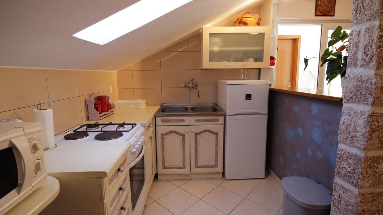 Apartment Ivanka Omiš Exterior foto